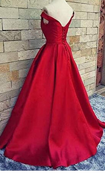 Red Gown 🍀 - Picture 6 of 6